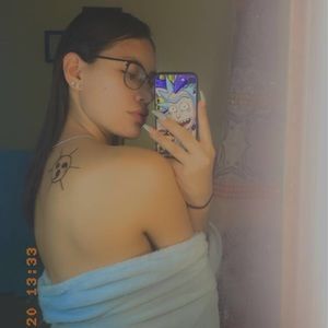 Meet your Posher, J-leia